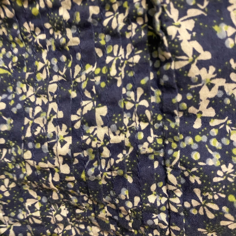 Liz Claiborne Blue, Green, White Floral Button Down Shirt w/ Pleated Front Sz XL - Picture 2 of 10